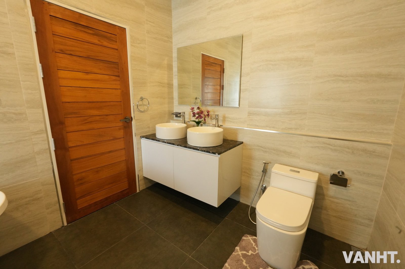 The Pyne Plus Two Hua Hin bathroom