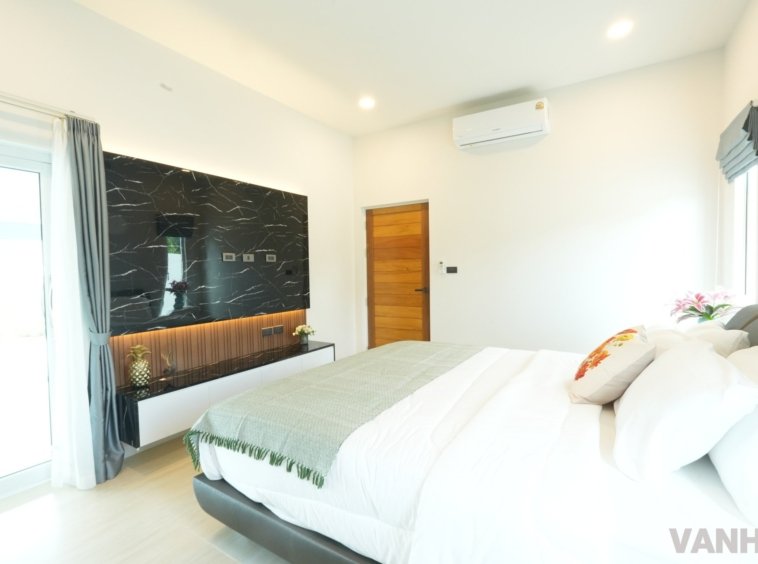 The Pyne Plus Two Hua Hin bedroom 4