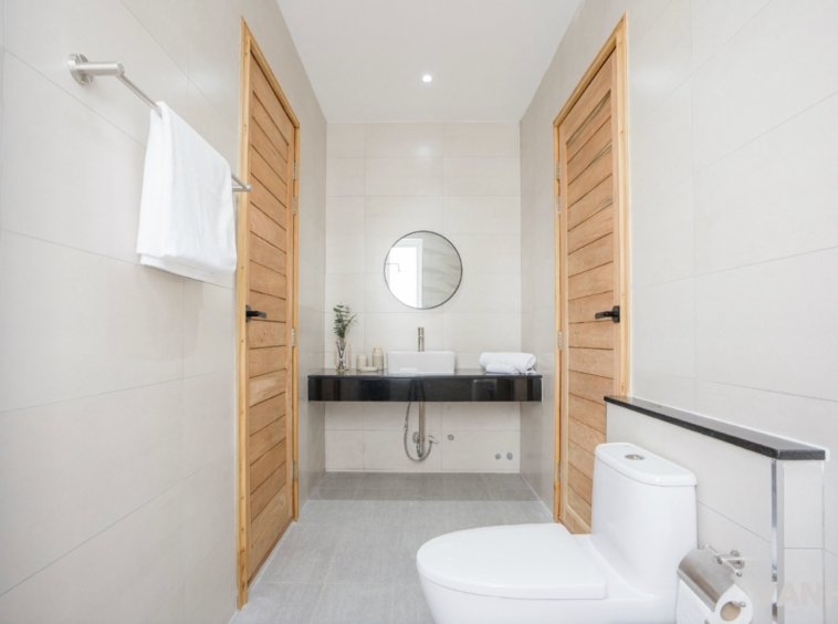 The riverside residence bathroom 1