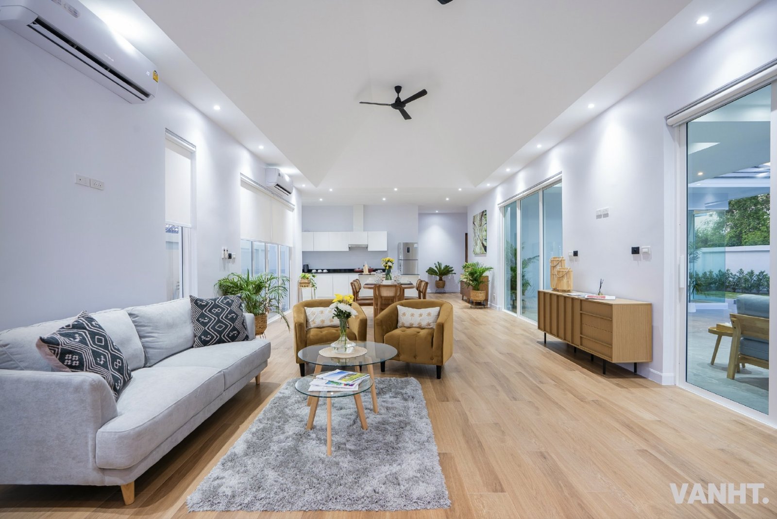 The riverside residence living room 2