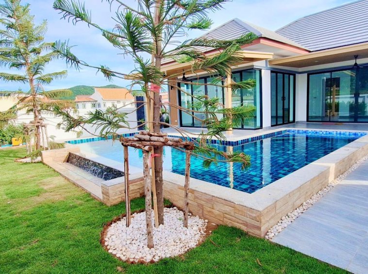 Bonair Villa Hua Hin swiming pool