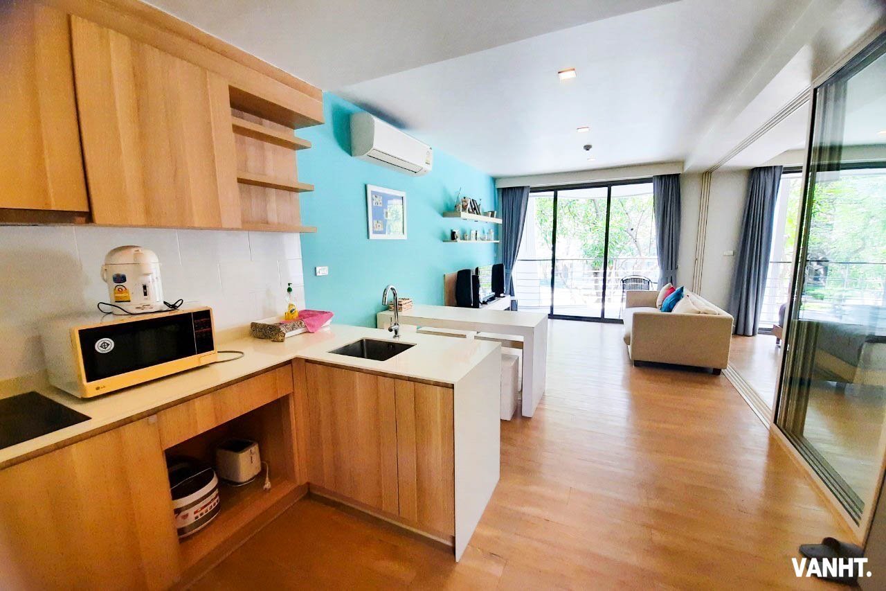kitchen room Condo Baan San Kraam
